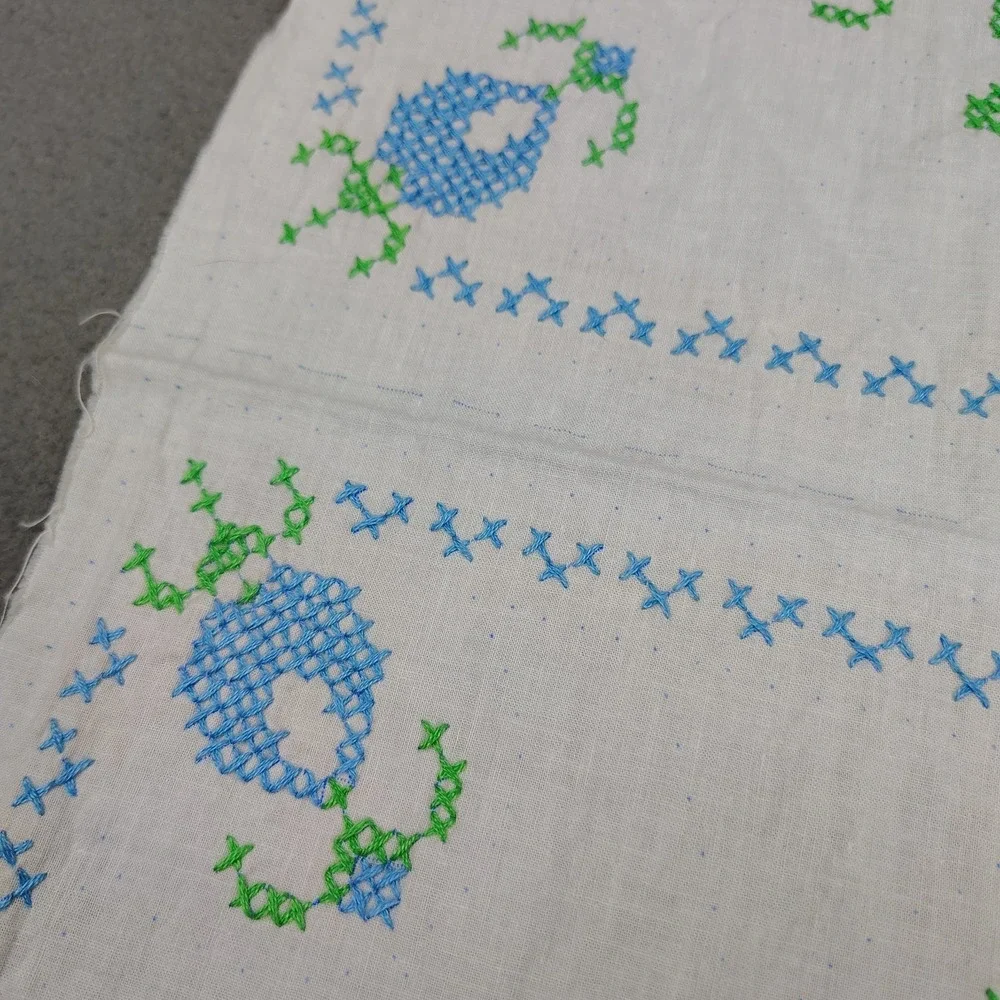 Vintage Embroidered Tea Towel Set (4) Blue White Floral Unfinished Linens 12x26
